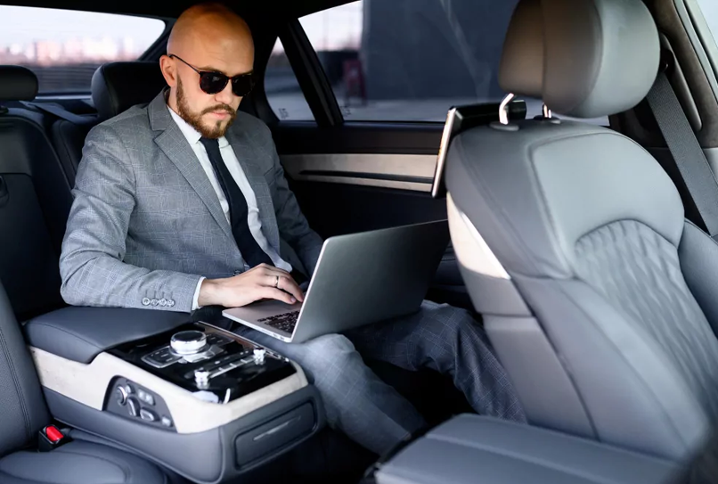 Elite Limo Corporate Service - Executive Transportation for Business Professionals