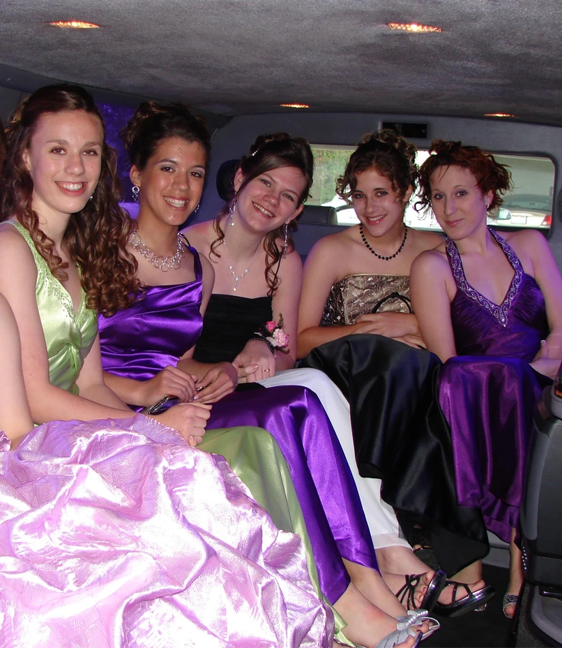 Elite Limo Party Bus for Prom Groups